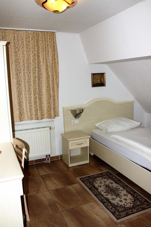 Hotel Villa Toscana Gersthofen Extérieur photo