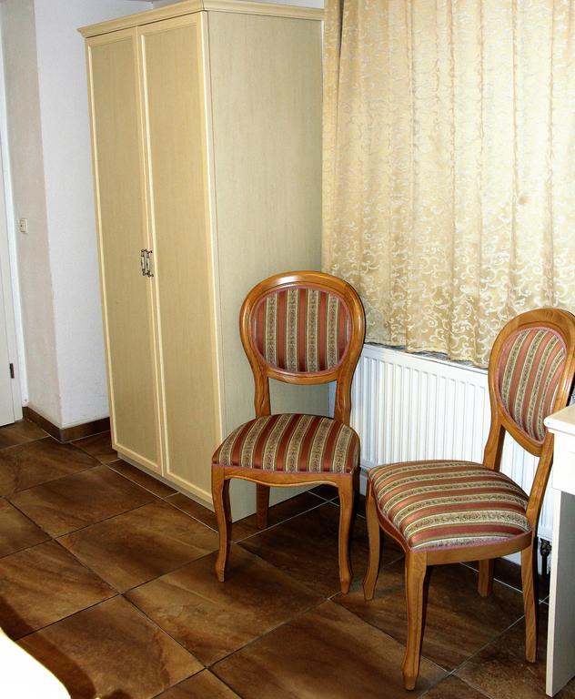 Hotel Villa Toscana Gersthofen Extérieur photo